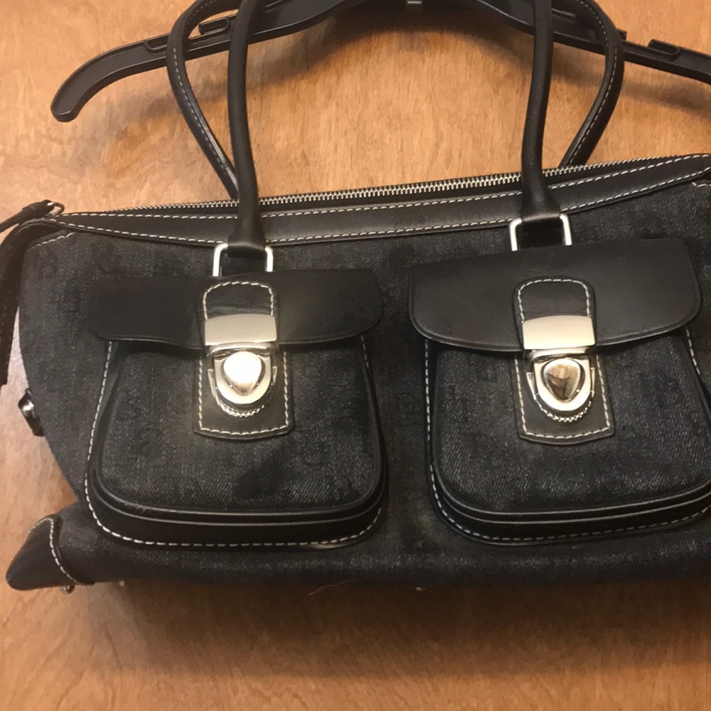 Dooney and Bourke purse